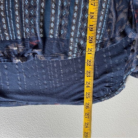 Lucky Brand Women's Blouse Boho Embroidered Bell sleeve High Low Hem Size Small - Picture 11 of 11